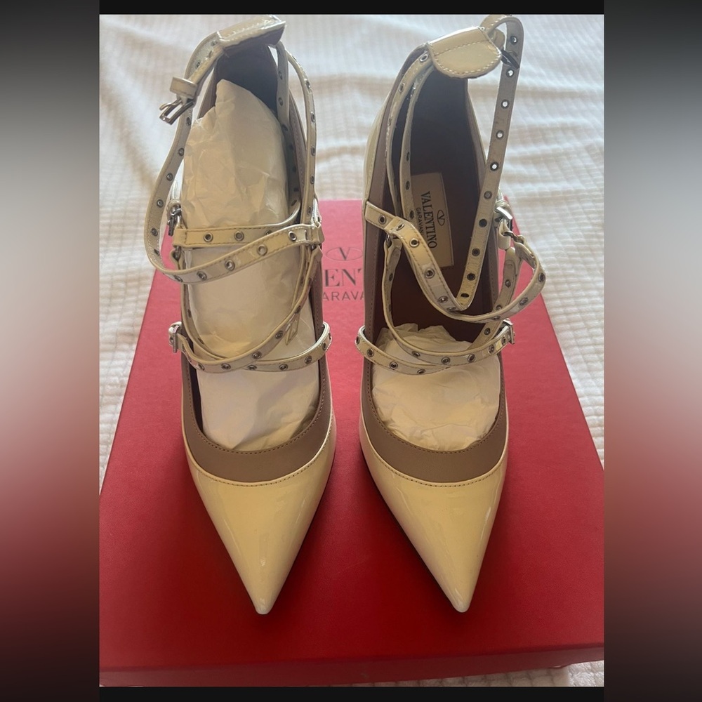 Valentino Garavani Cream and Tan Heels with Silver Studs